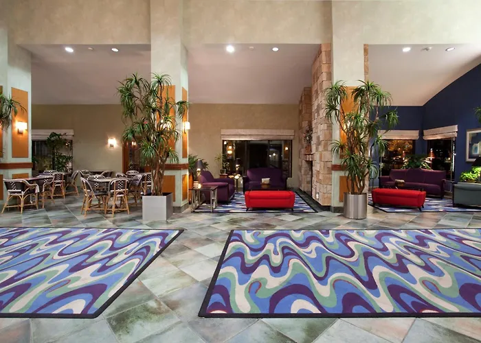 Hotel By Ihg 3*