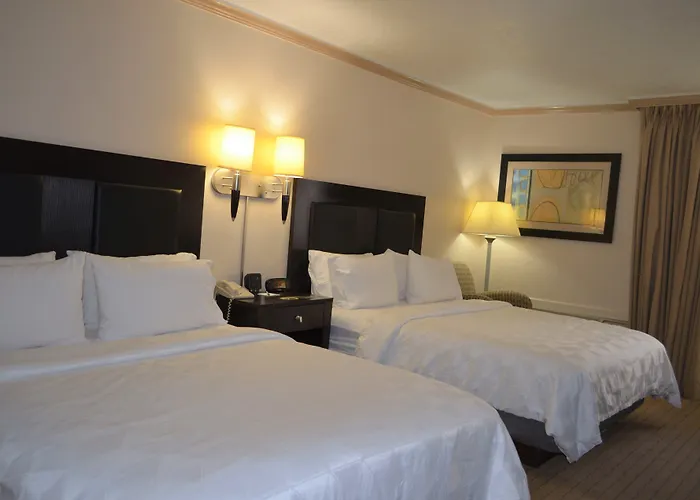 Hotel By Ihg 3*