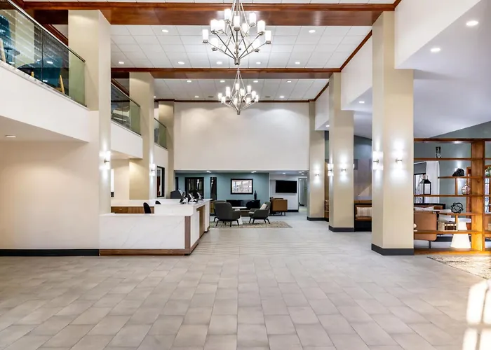Hotel By Ihg 3*