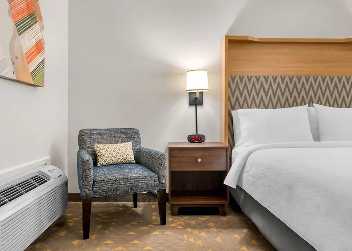By Ihg